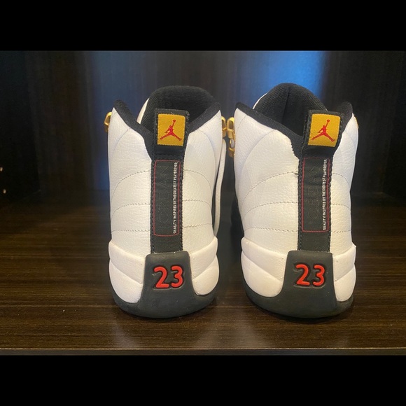 Air Jordan 12 retro Taxi 2013 release - Picture 1 of 3